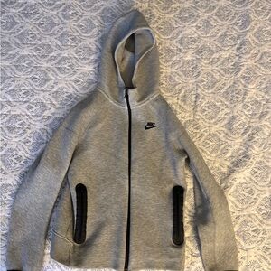 Nike Tech Large Youth Light Gray Hoodie